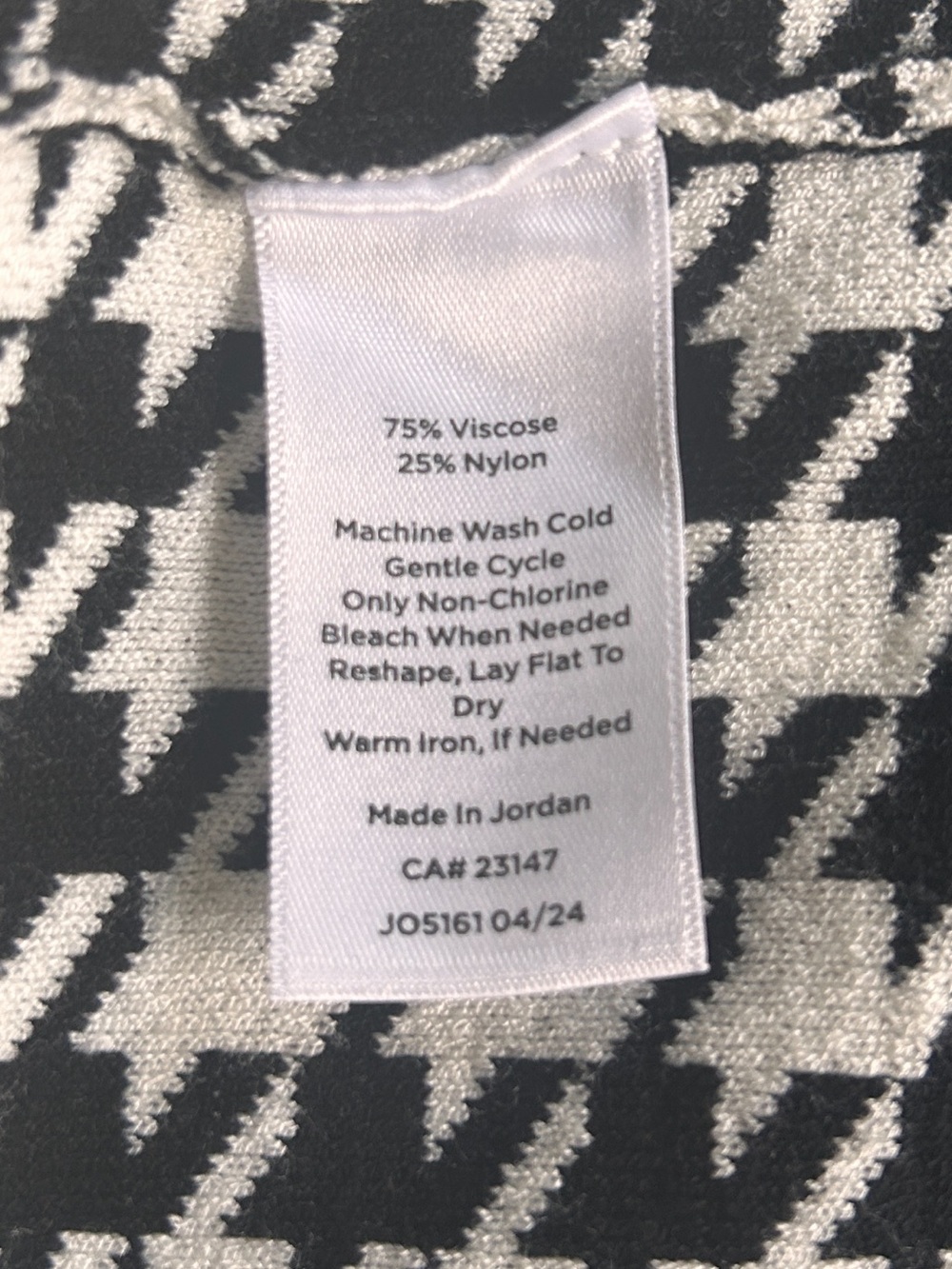 Talbots Black and White Houndstooth Mock Neck Sweater - Picture 6 of 7